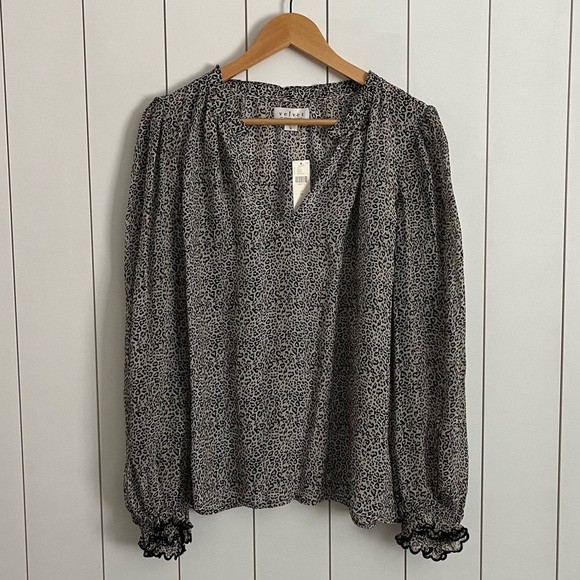 Anthropologie Velvet by Graham & Spencer Leopard Print Blouse - Picture 1 of 3